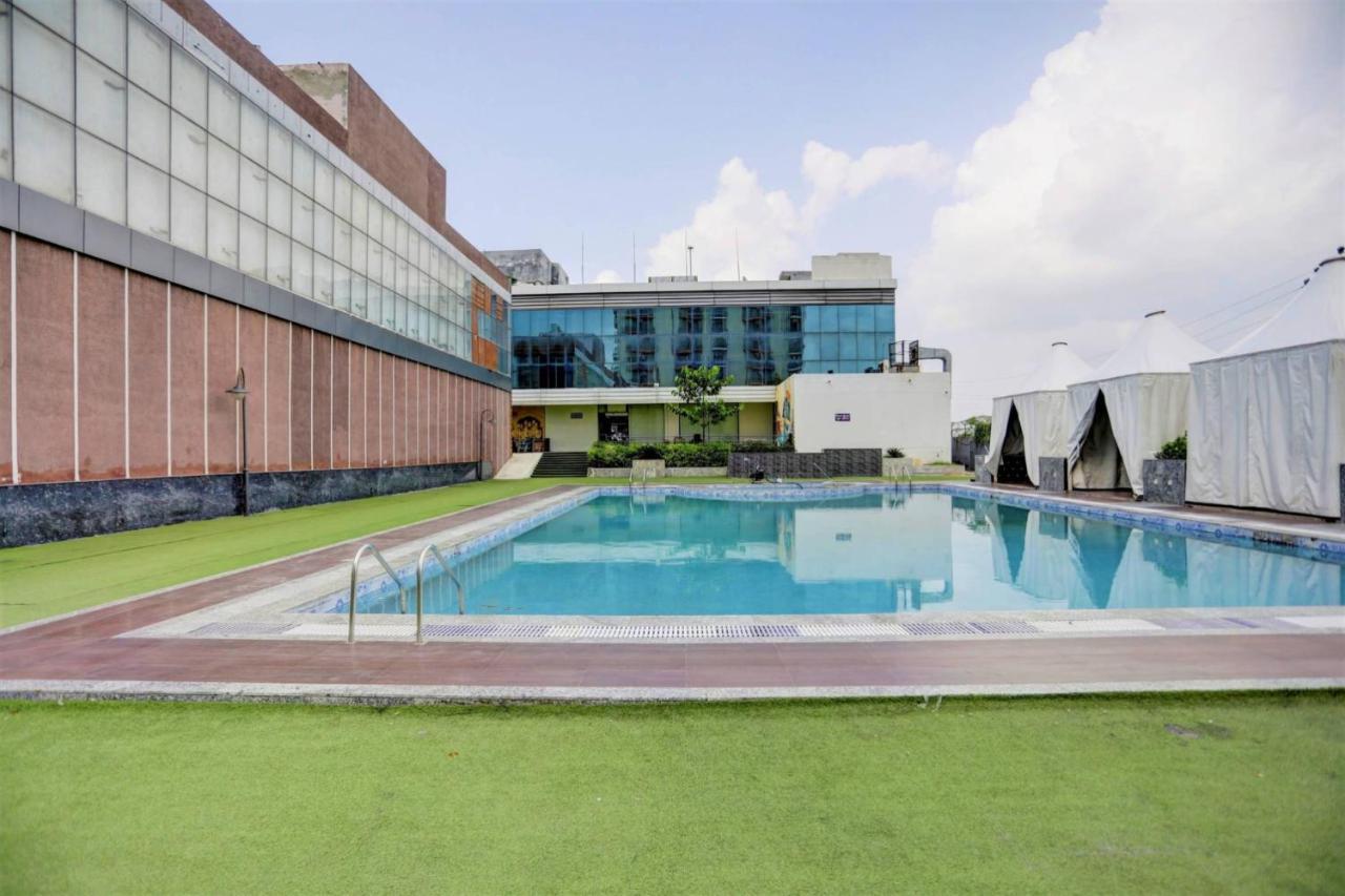 Spot On 81164 San International Hotel Bangalore Exteriör bild