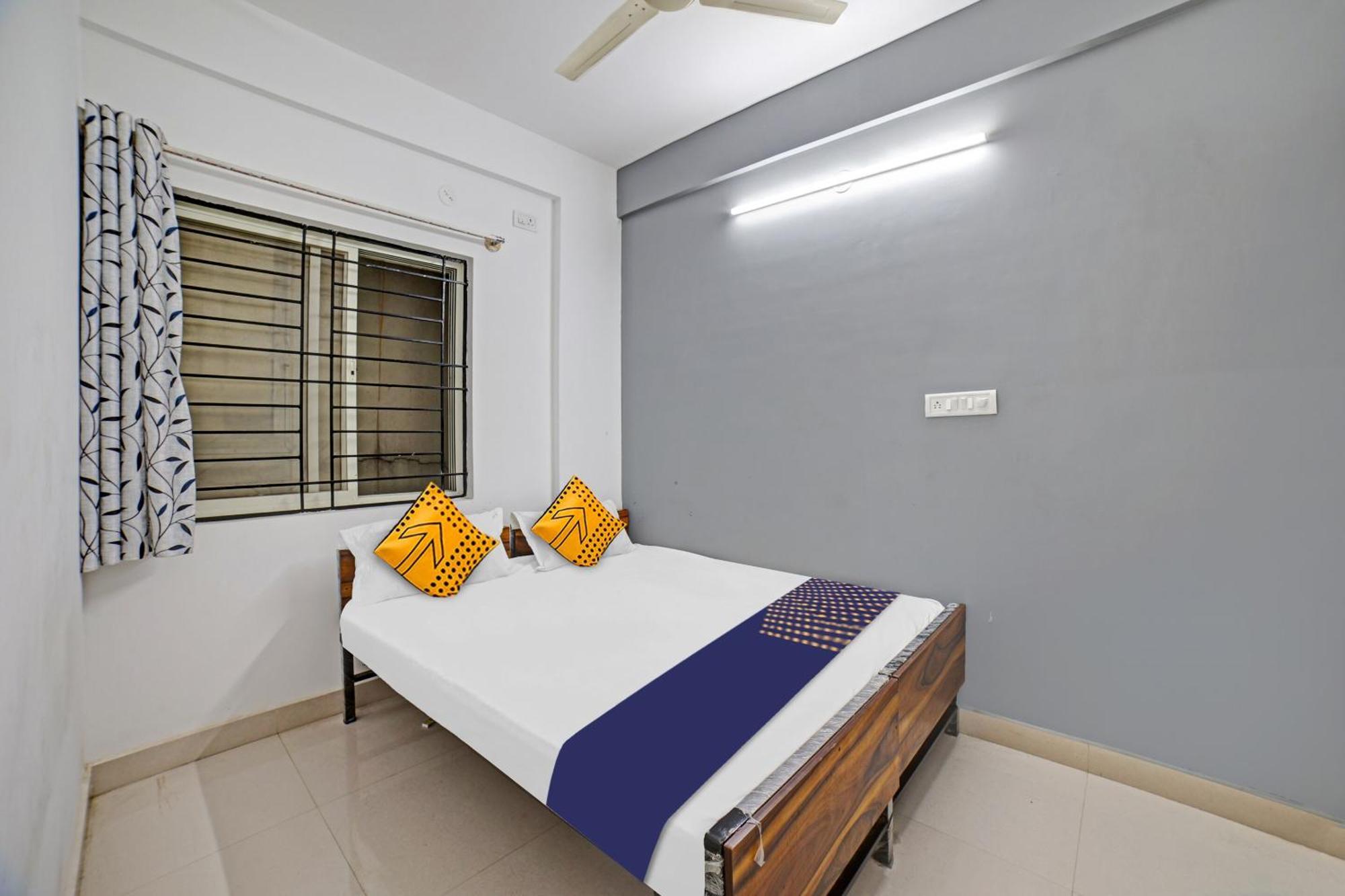 Spot On 81164 San International Hotel Bangalore Exteriör bild